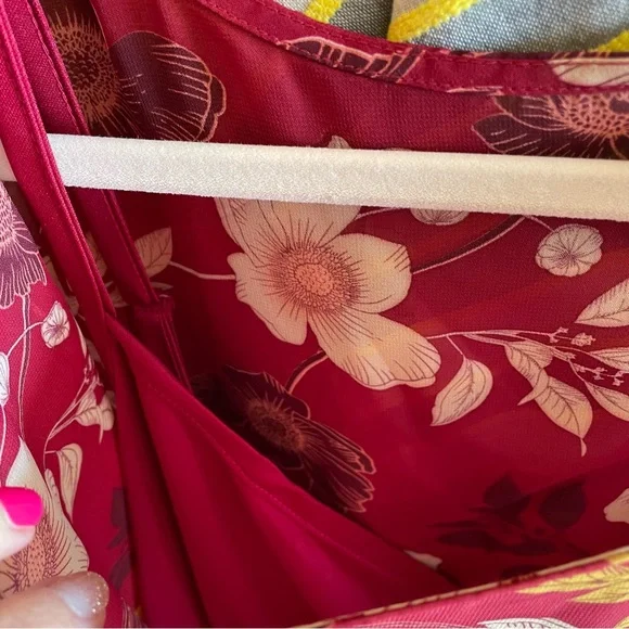 Avenue Studio floral top with matching cami - Picture 5 of 7